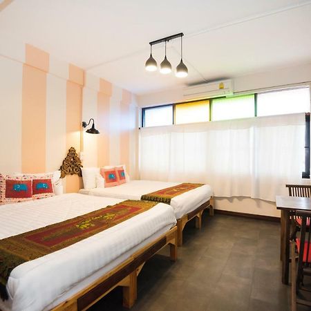 At Phra Sing Retro Hotel Chiang Mai Exterior photo