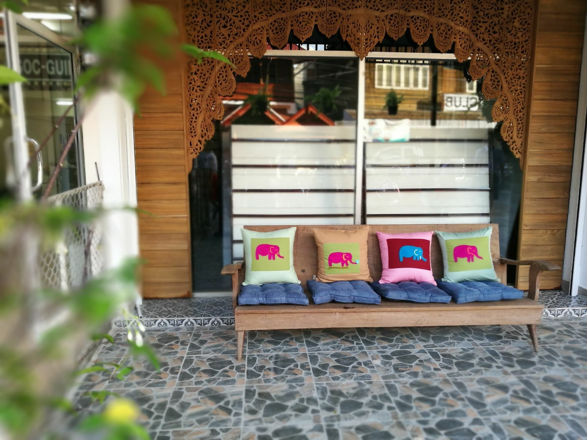 At Phra Sing Retro Hotel Chiang Mai Exterior photo