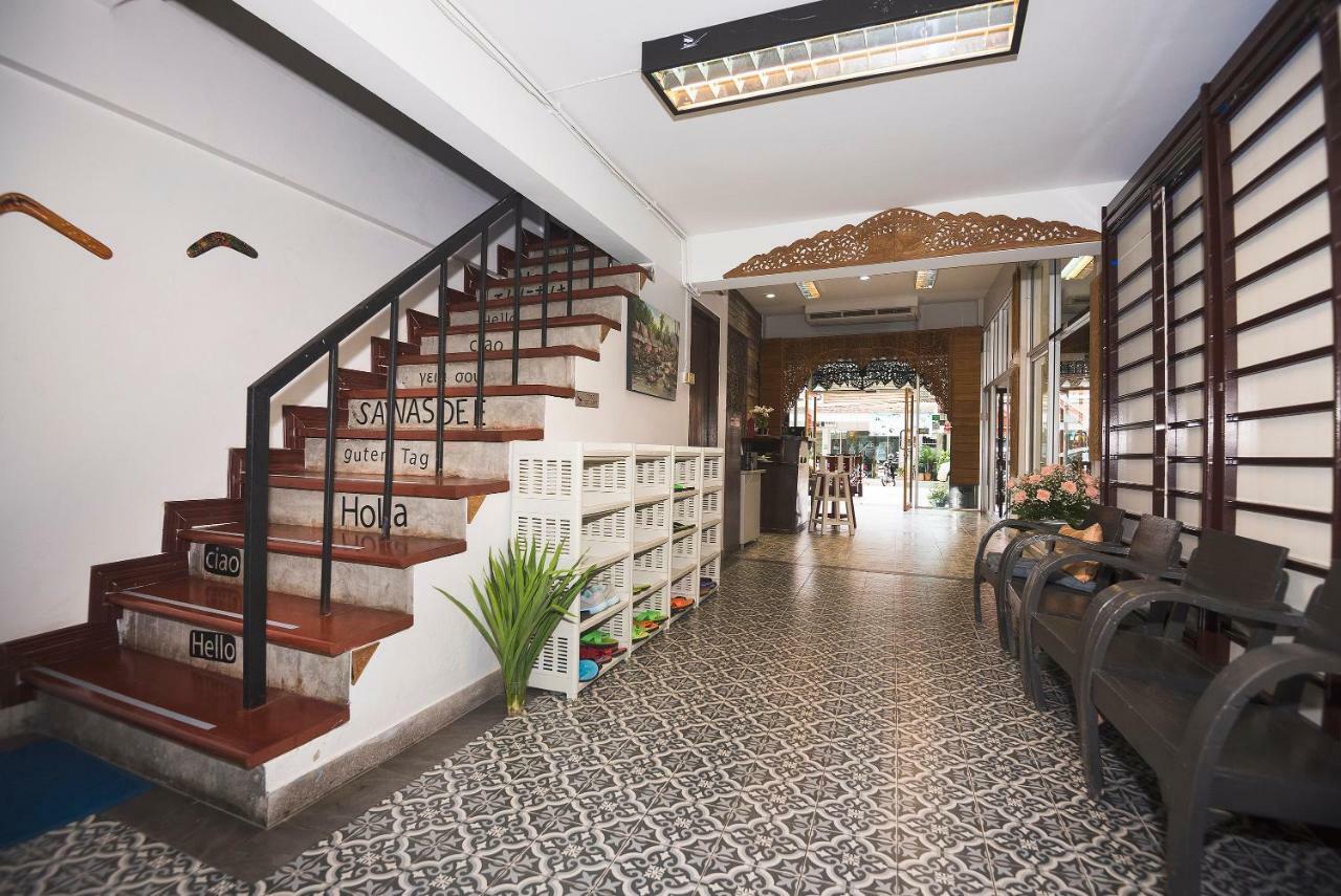 At Phra Sing Retro Hotel Chiang Mai Exterior photo