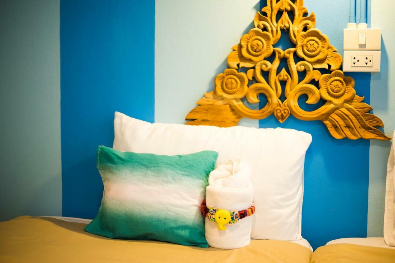 At Phra Sing Retro Hotel Chiang Mai Exterior photo