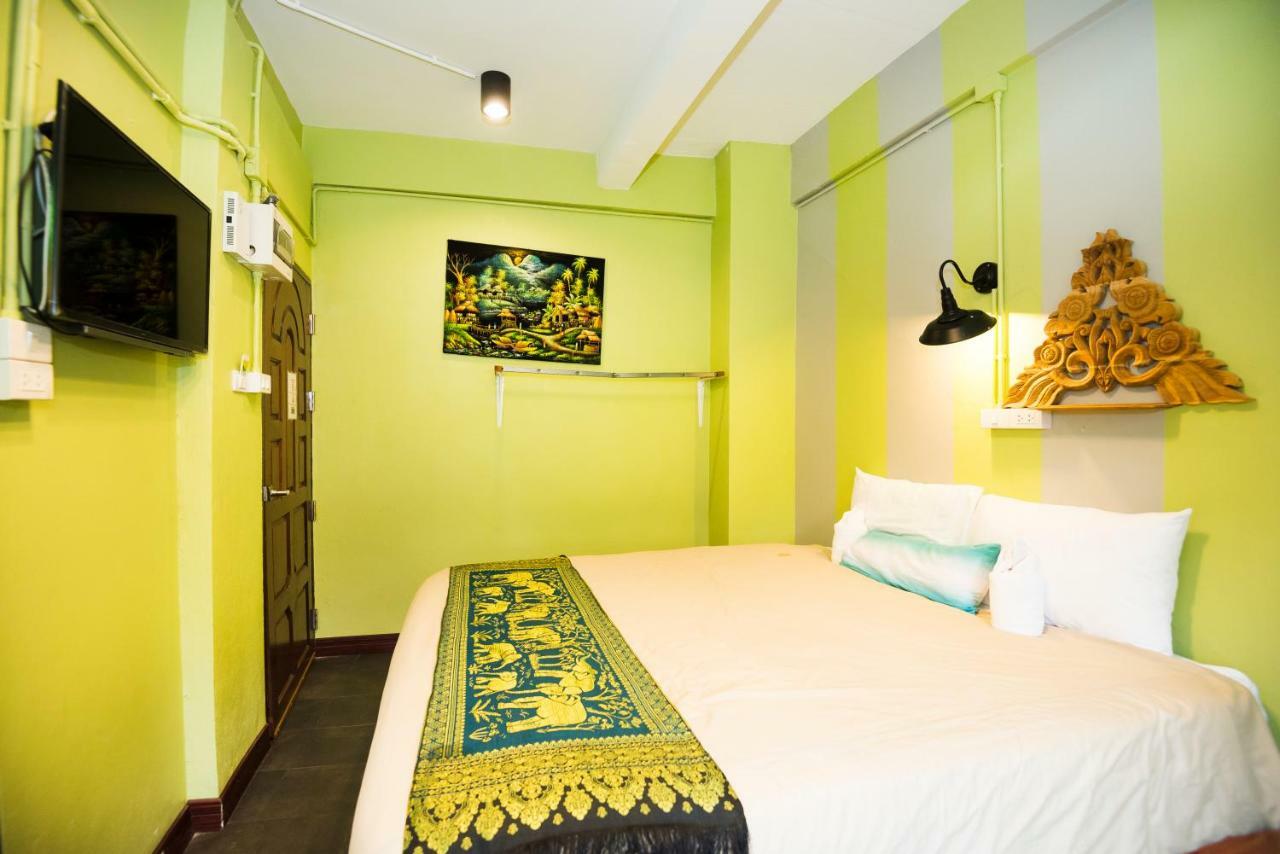 At Phra Sing Retro Hotel Chiang Mai Exterior photo